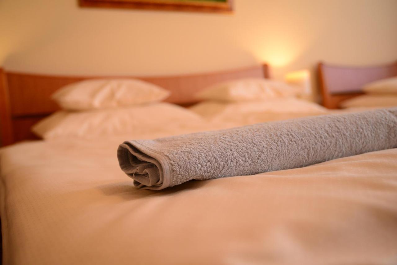 Bed and breakfast Szilvia Panzio Gyomaendrőd Extérieur photo
