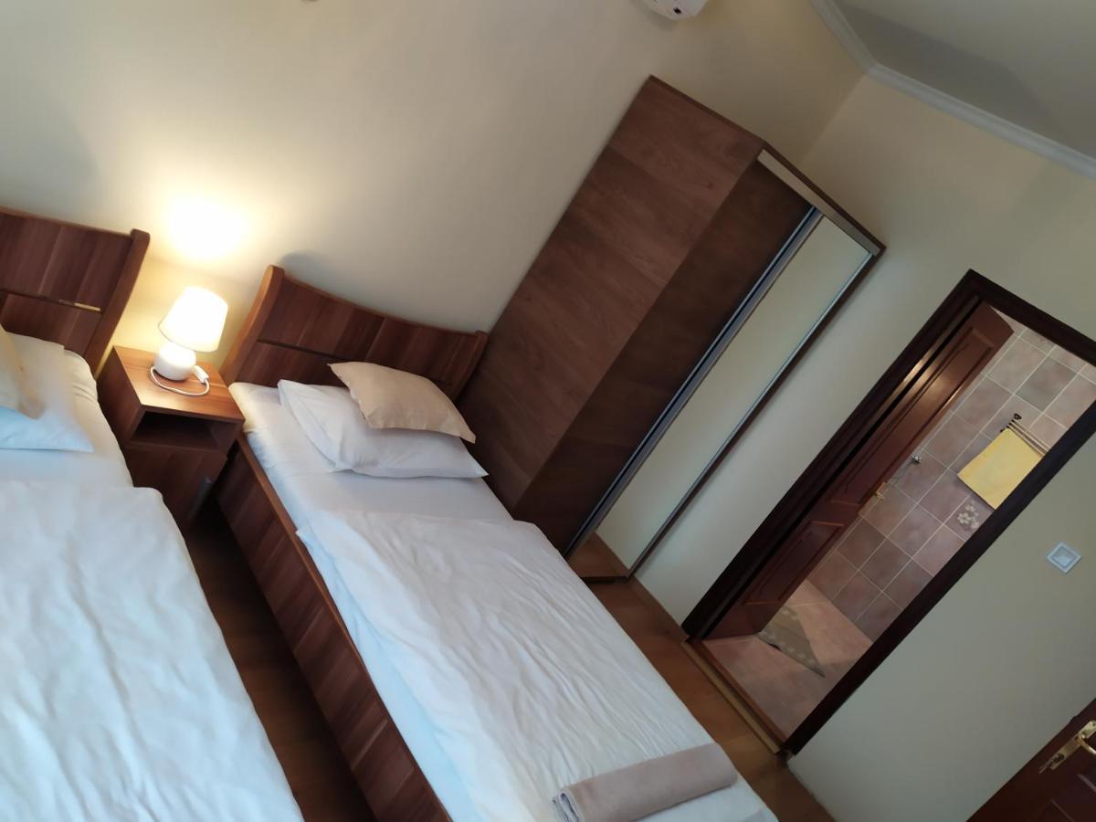 Bed and breakfast Szilvia Panzio Gyomaendrőd Extérieur photo
