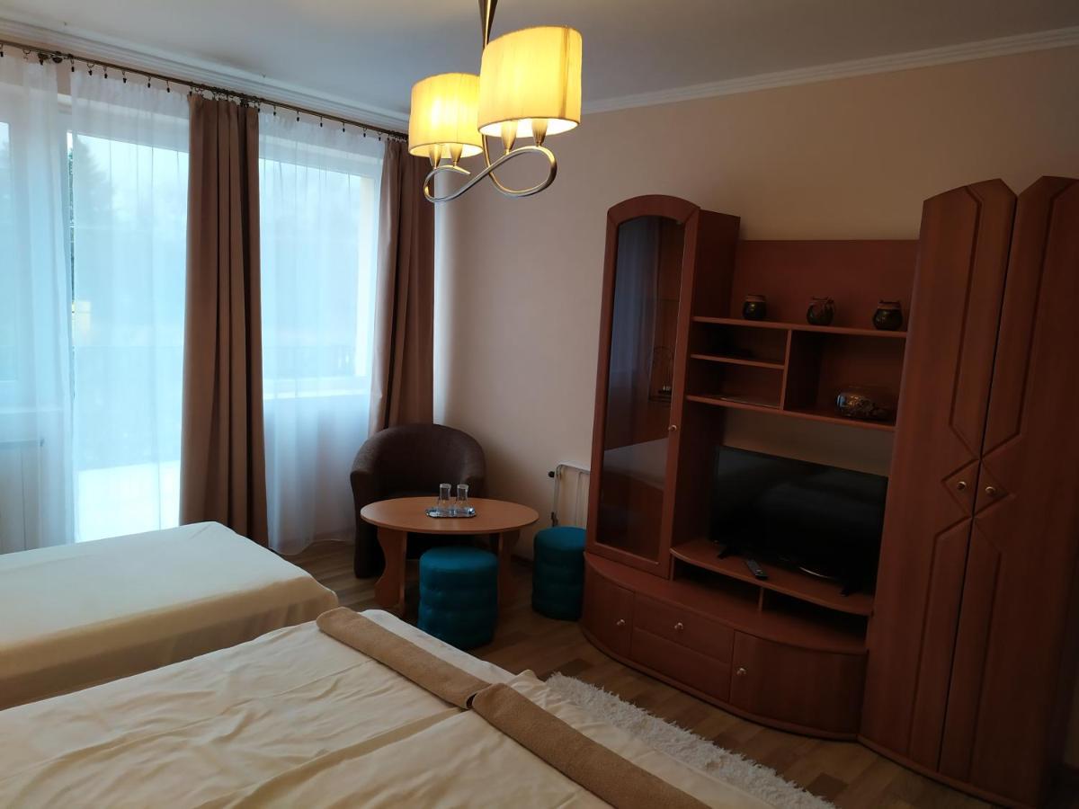 Bed and breakfast Szilvia Panzio Gyomaendrőd Extérieur photo