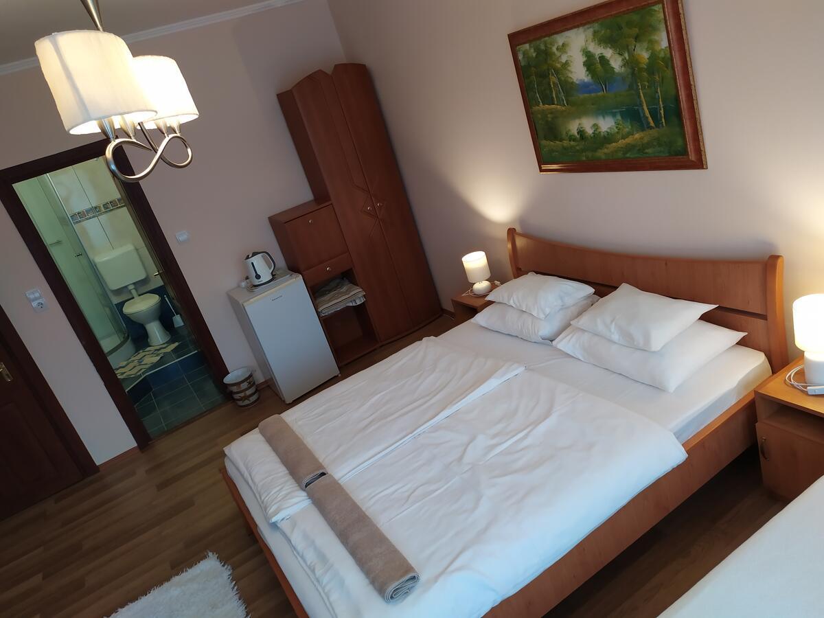Bed and breakfast Szilvia Panzio Gyomaendrőd Extérieur photo