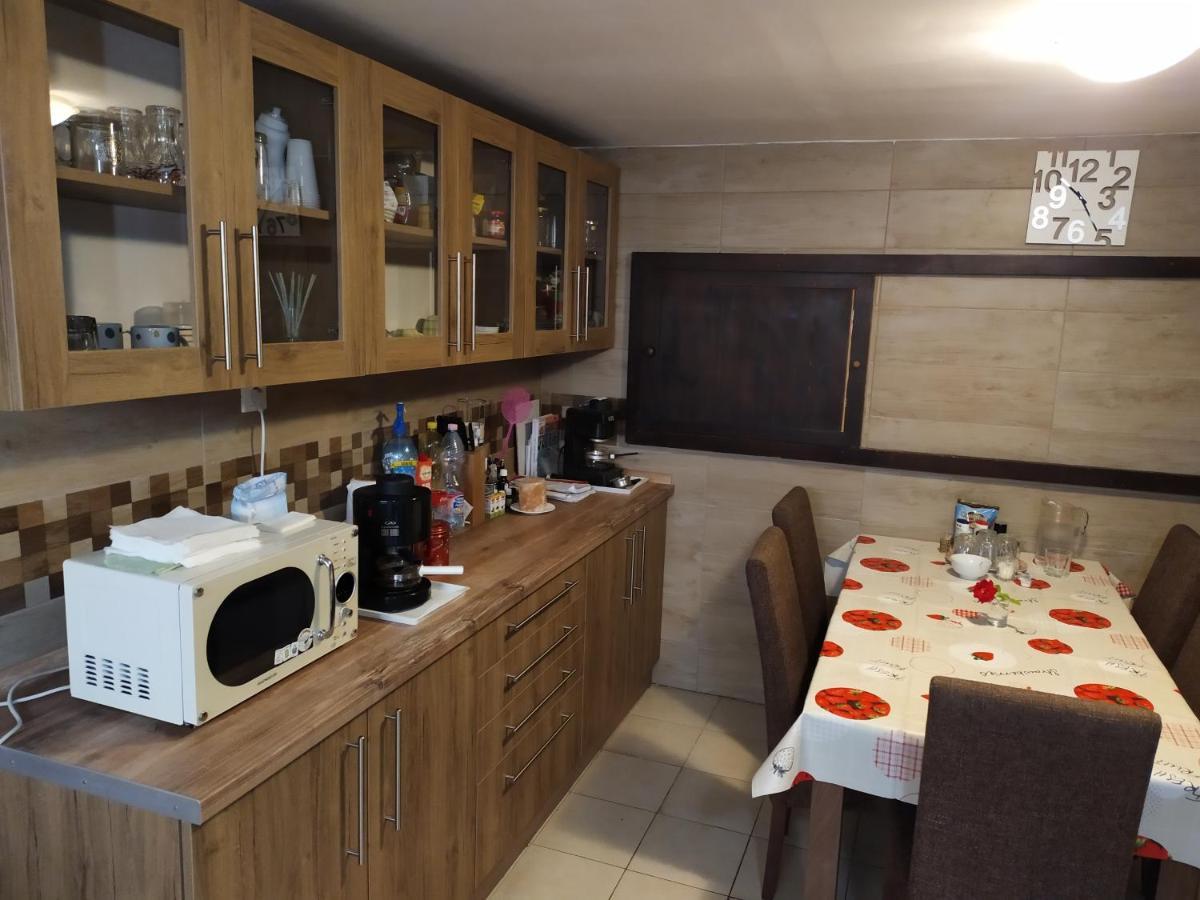 Bed and breakfast Szilvia Panzio Gyomaendrőd Extérieur photo