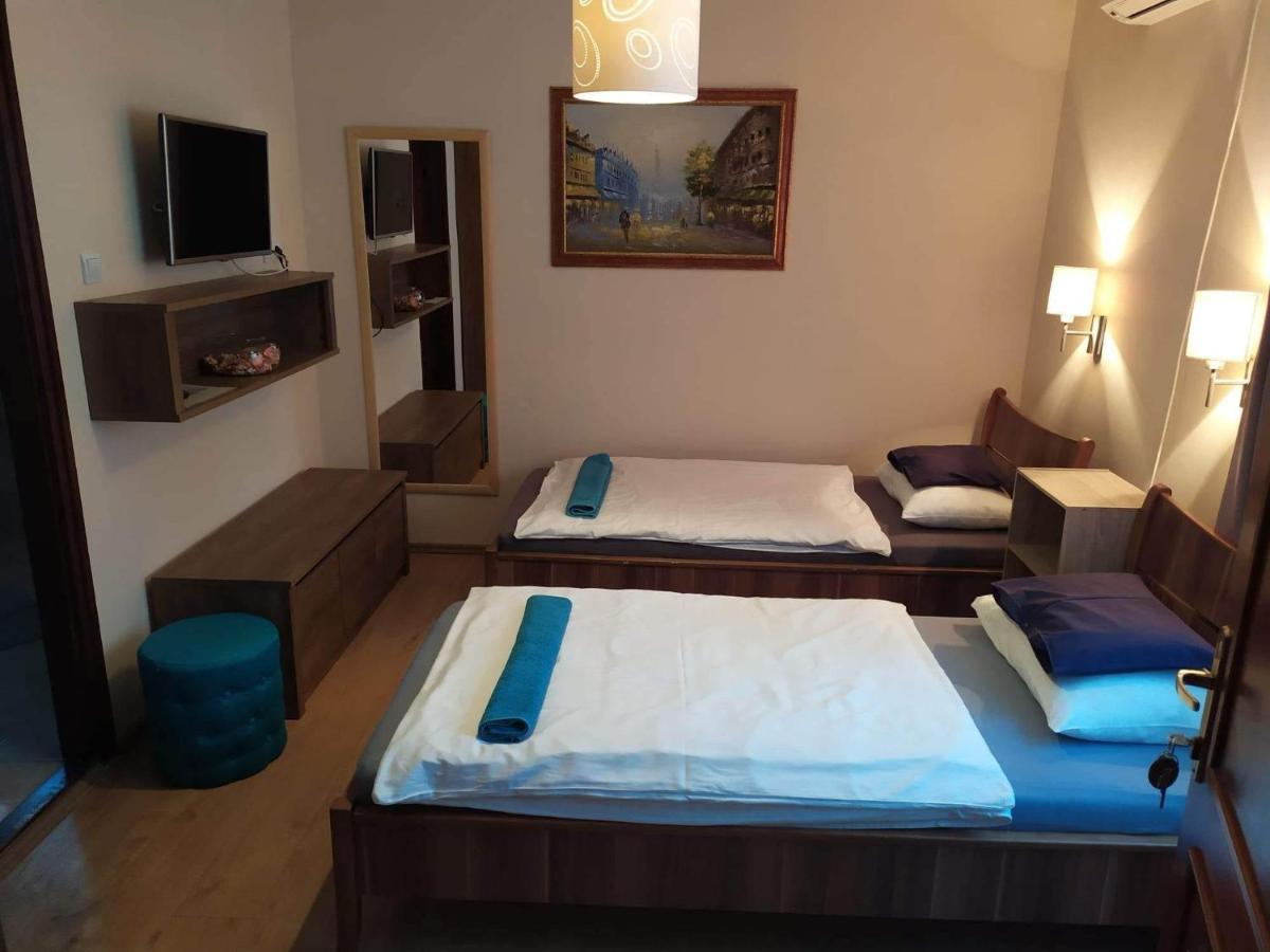 Bed and breakfast Szilvia Panzio Gyomaendrőd Extérieur photo